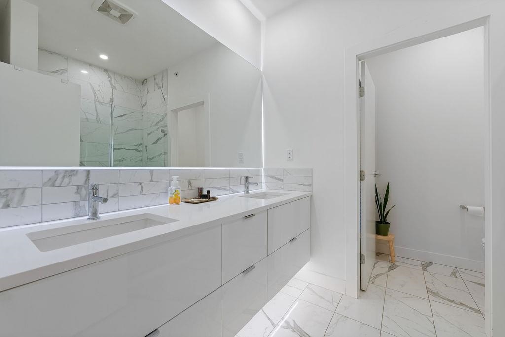 Basement Recreation Room Photo of 40 3596 Salal Drive, North Vancouver, BC