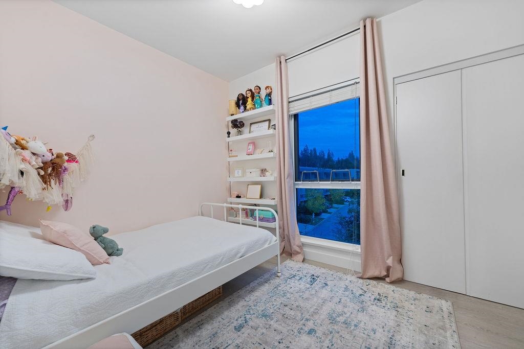 Entry Foyer Photo of 40 3596 Salal Drive, North Vancouver, BC