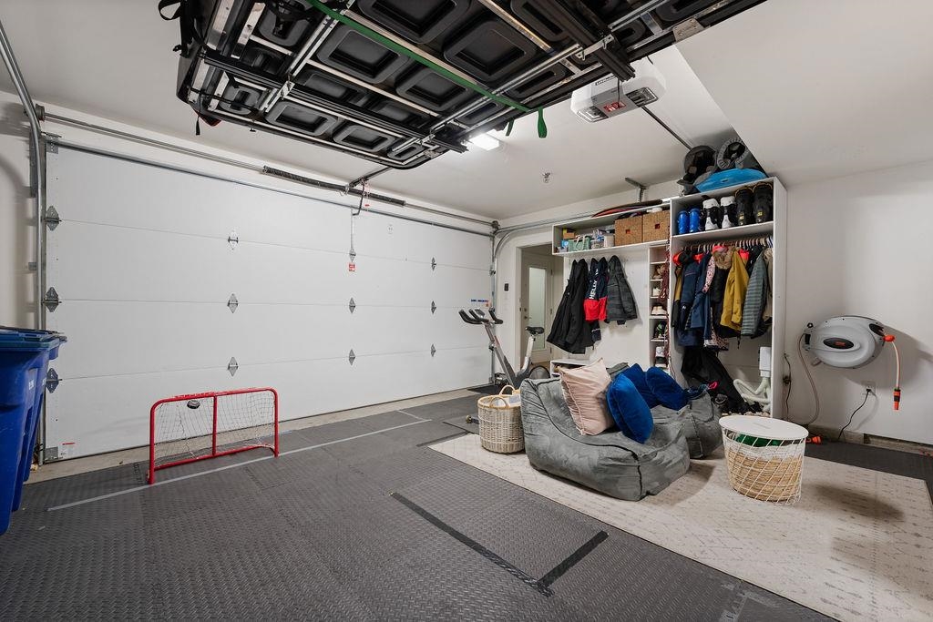 Garage Interior Photo of 40 3596 Salal Drive, North Vancouver, BC