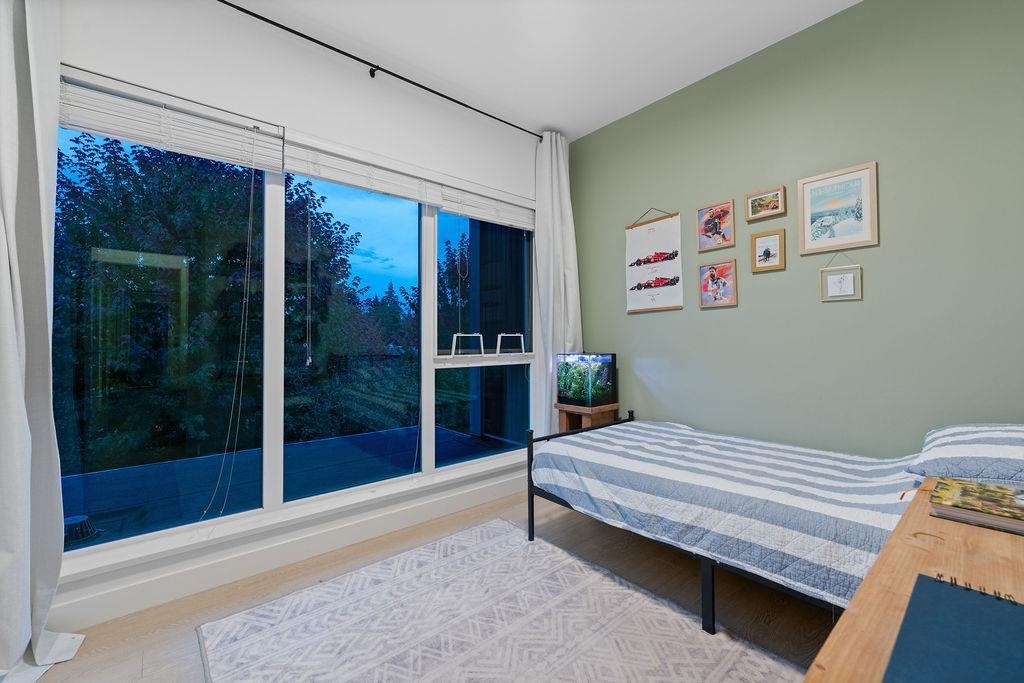 Hallway Photo of 40 3596 Salal Drive, North Vancouver, BC