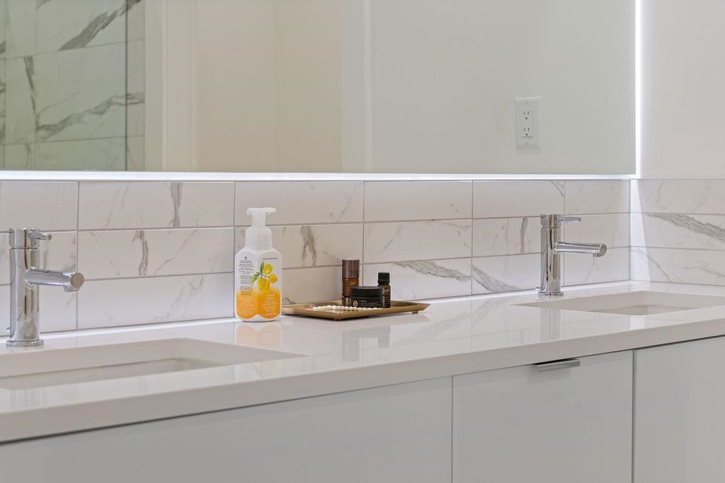 Laundry Room Photo of 40 3596 Salal Drive, North Vancouver, BC