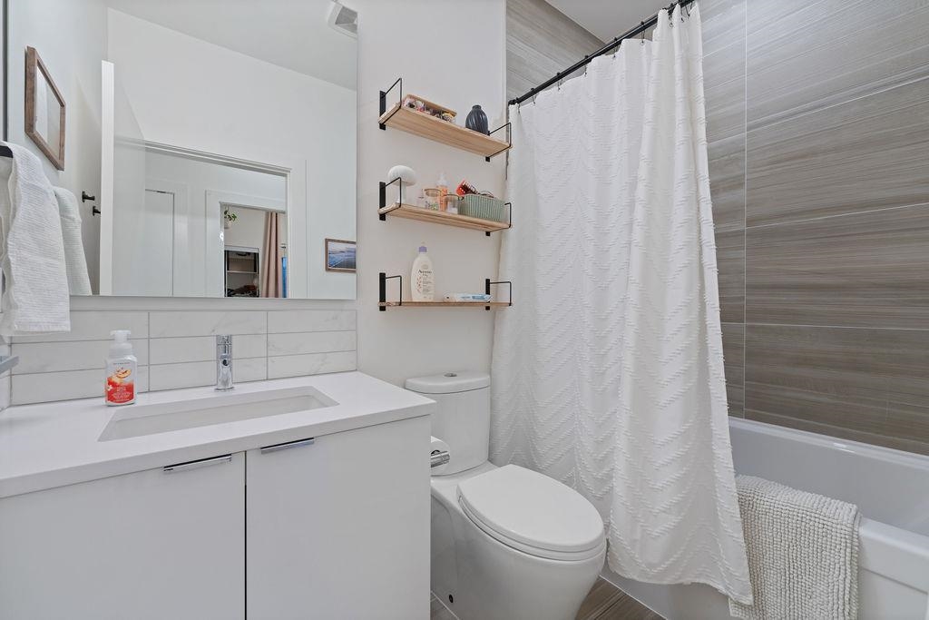 Staircase Photo of 40 3596 Salal Drive, North Vancouver, BC