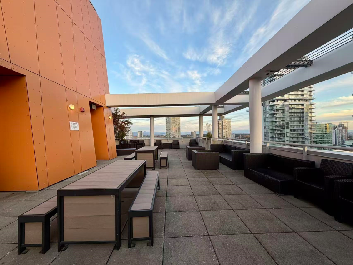 Garden / Landscaping Photo of 1705 13303 Central Avenue, Surrey, BC