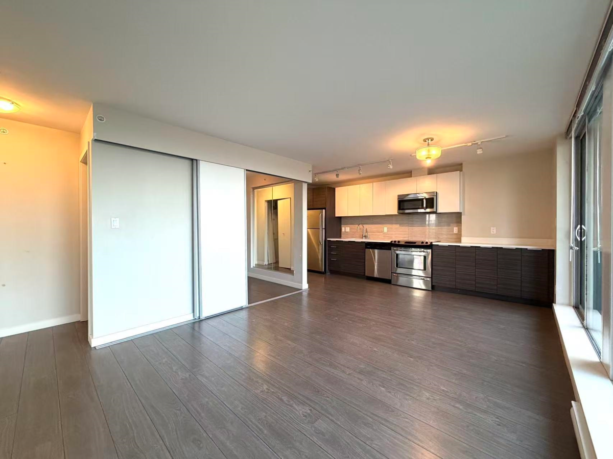 Pantry Photo of 1705 13303 Central Avenue, Surrey, BC