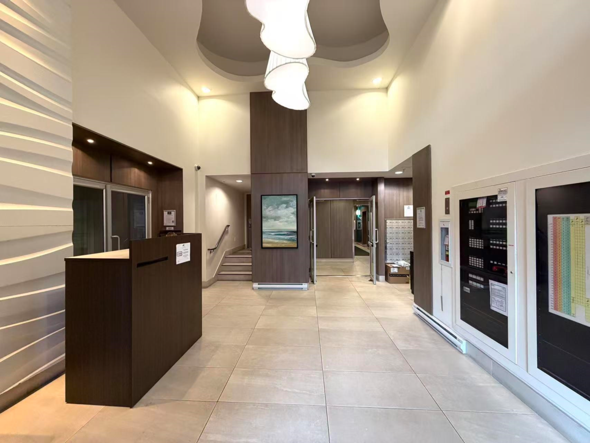 Staircase Photo of 1705 13303 Central Avenue, Surrey, BC