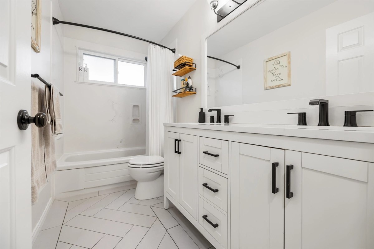 Hallway Photo of 2740 272b Street, Langley, BC