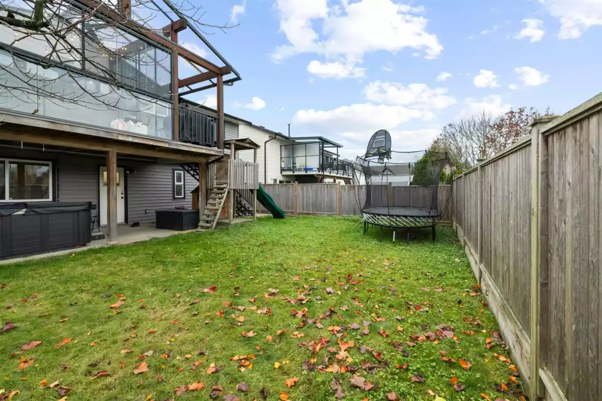 Swimming Pool Photo of 2740 272b Street, Langley, BC