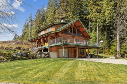 12585 Ainsworth Street, Mission, BC, Mission — Single Family Residence for sale