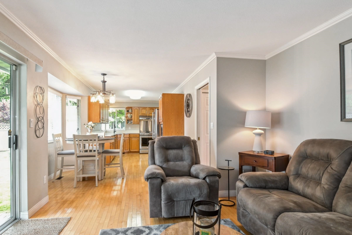 Primary Bedroom Photo of 11450 207a Street, Maple Ridge, BC