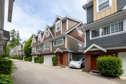 30 15988 32 Avenue, Surrey, BC