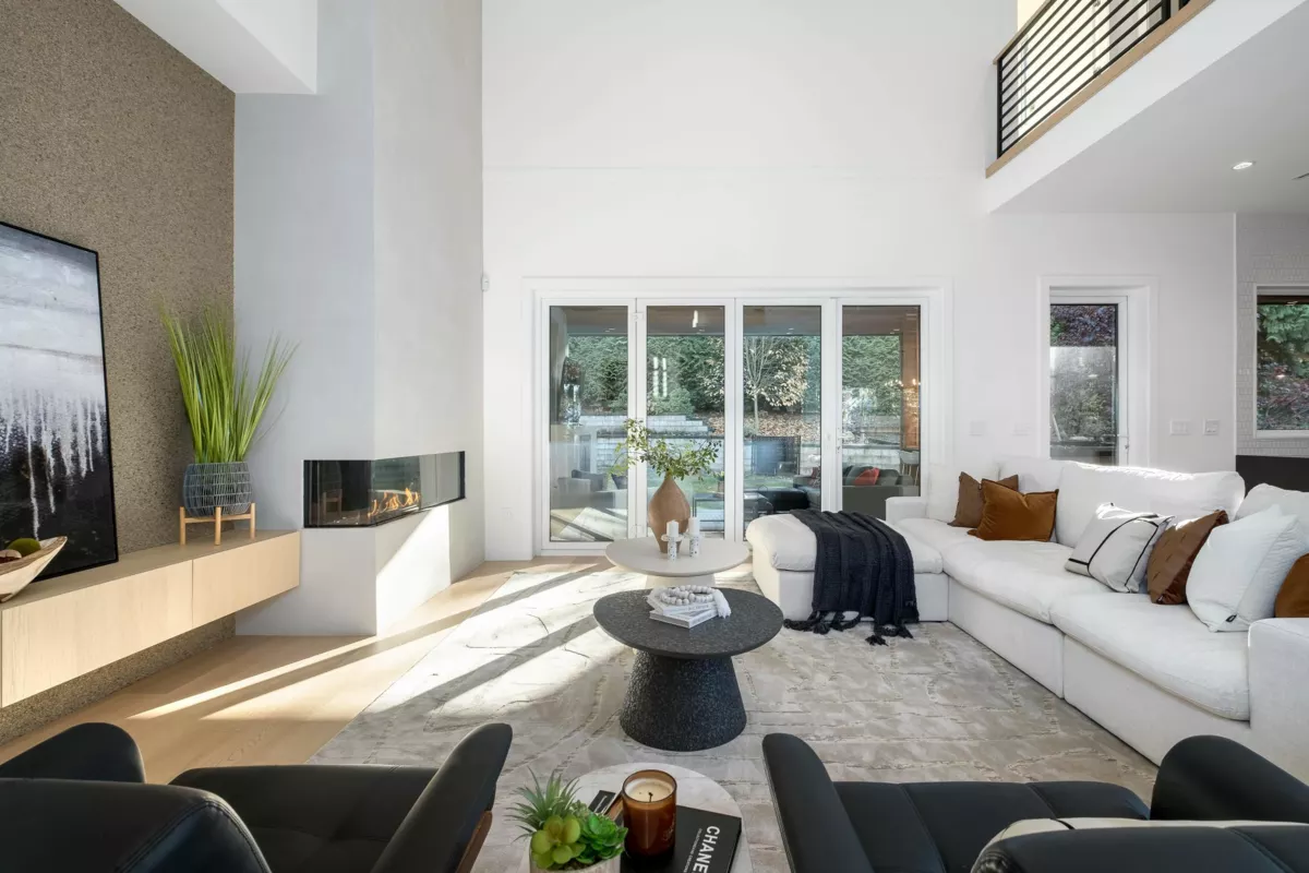 Dining Area Photo of 16690 Mcnair Drive, Surrey, BC
