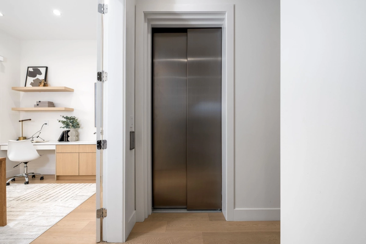 Guest Bathroom Photo of 16690 Mcnair Drive, Surrey, BC