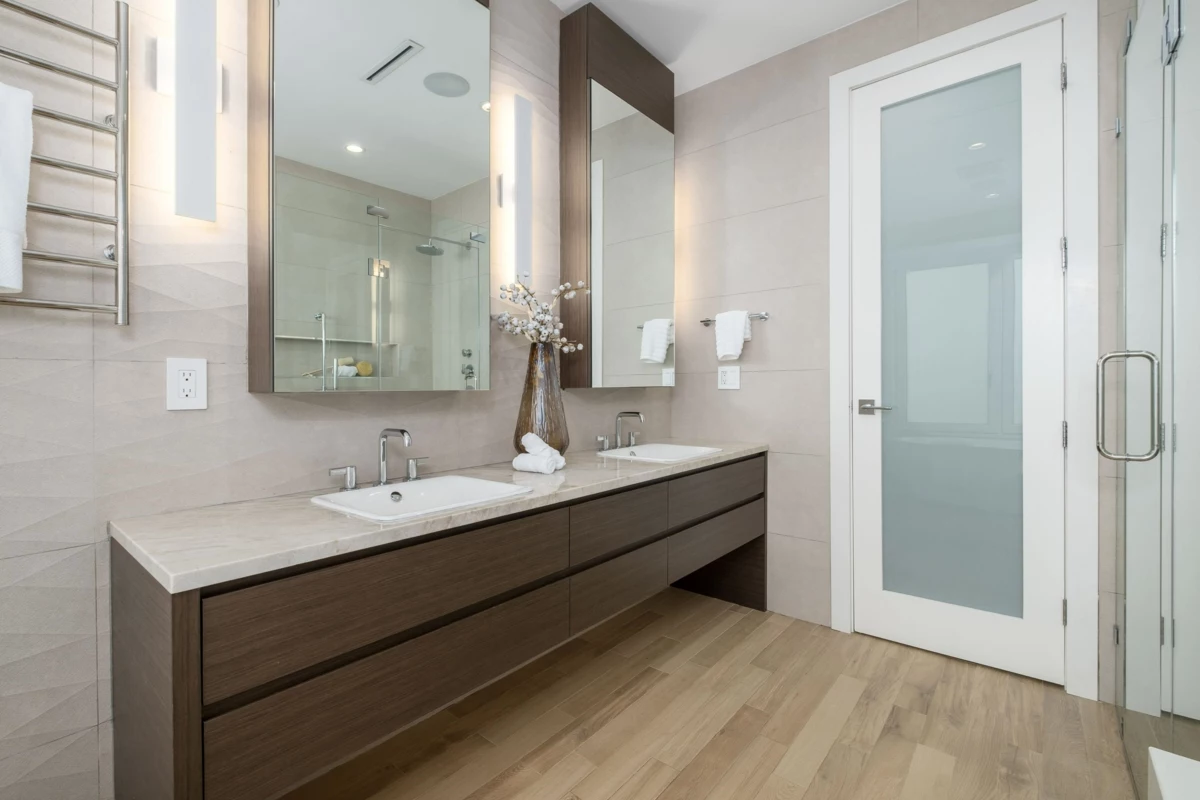 Hallway Photo of 16690 Mcnair Drive, Surrey, BC