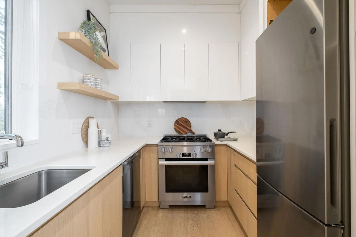 Walk-In Closet Photo of 16690 Mcnair Drive, Surrey, BC