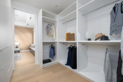 Mudroom Photo of 16690 Mcnair Drive, Surrey, BC
