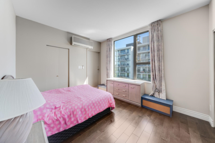 Laundry Room Photo of 1000 1788 W 13th Avenue, Vancouver, BC