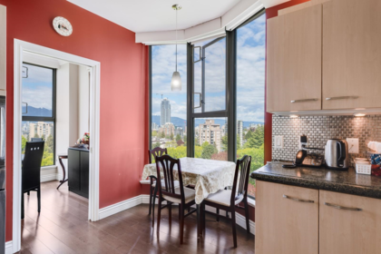 Powder Room Photo of 1000 1788 W 13th Avenue, Vancouver, BC