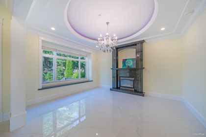 6830 Vivian Street, Vancouver, BC