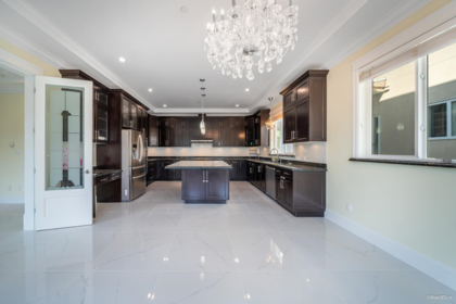 Kitchen Island Photo of 6830 Vivian Street, Vancouver, BC