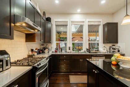 Kitchen Photo of 6100 163b Street, Surrey, BC