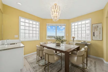 Breakfast Nook Photo of 2312 Marine Drive, New Westminster, BC