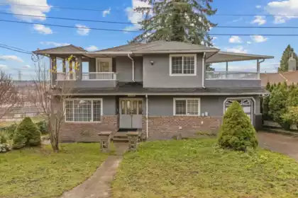 2312 Marine Drive, New Westminster, BC, Vancouver — 3 bed single family residence for sale