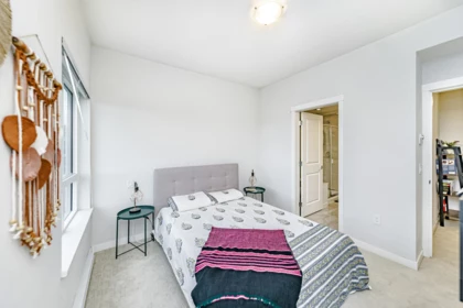 Basement Recreation Room Photo of 3 15151 Edmund Drive, Surrey, BC