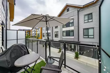 Hot Tub / Spa Photo of 3 15151 Edmund Drive, Surrey, BC