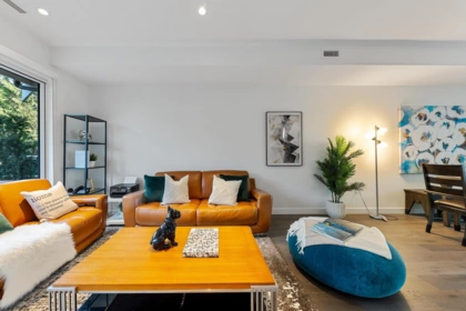 4 1960 Glenaire Drive, North Vancouver, BC