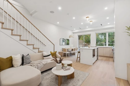 2 7 E 23rd Avenue, Vancouver, BC, Vancouver — Half Duplex for sale
