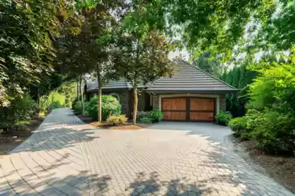 18638 54a Avenue, Surrey, BC, Surrey — Single Family Residence for sale