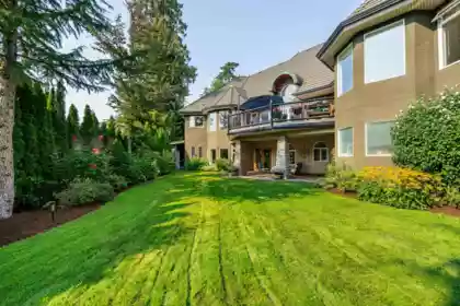 Kitchen Photo of 18638 54a Avenue, Surrey, BC