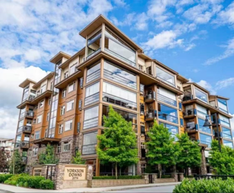 B424 20716 Willoughby Town Centre Drive, Langley, BC