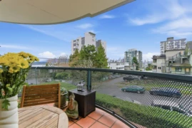 203 2405 W 2nd Avenue, Vancouver, BC