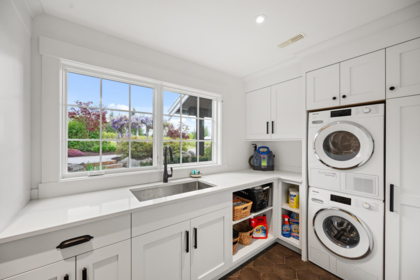 Guest Bathroom Photo of 25125 72 Avenue, Langley, BC