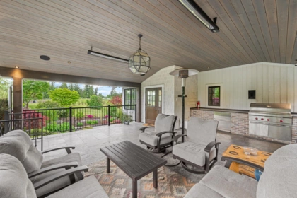 Swimming Pool Photo of 25125 72 Avenue, Langley, BC