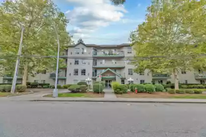 204 2435 Center Street, Abbotsford, BC, Abbotsford — Apartment/Condo for sale