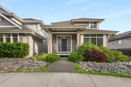 3382 Darwin Avenue, Coquitlam, BC, Coquitlam — Single Family Residence for sale
