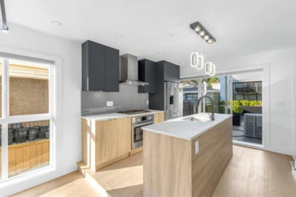 1007 W 58th Avenue, Vancouver, BC, Vancouver — Townhouse for sale