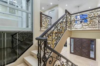 Entry Foyer Photo of 2188 Westhill Wynd, West Vancouver, BC