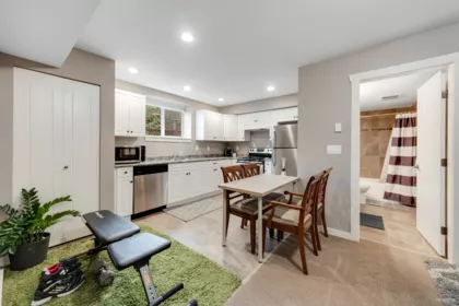 Hallway Photo of 3401 Horizon Drive, Coquitlam, BC