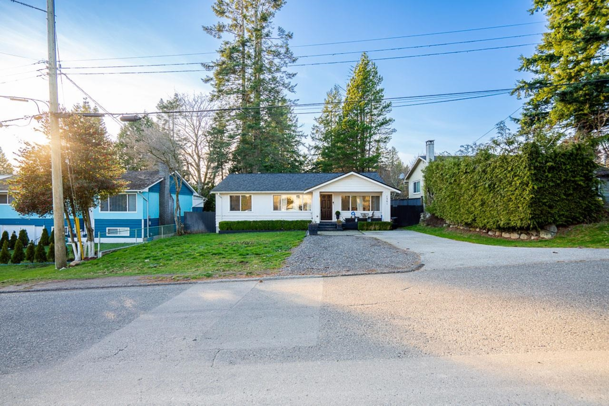 Garden / Landscaping Photo of 1561 Chestnut Street, White Rock, BC