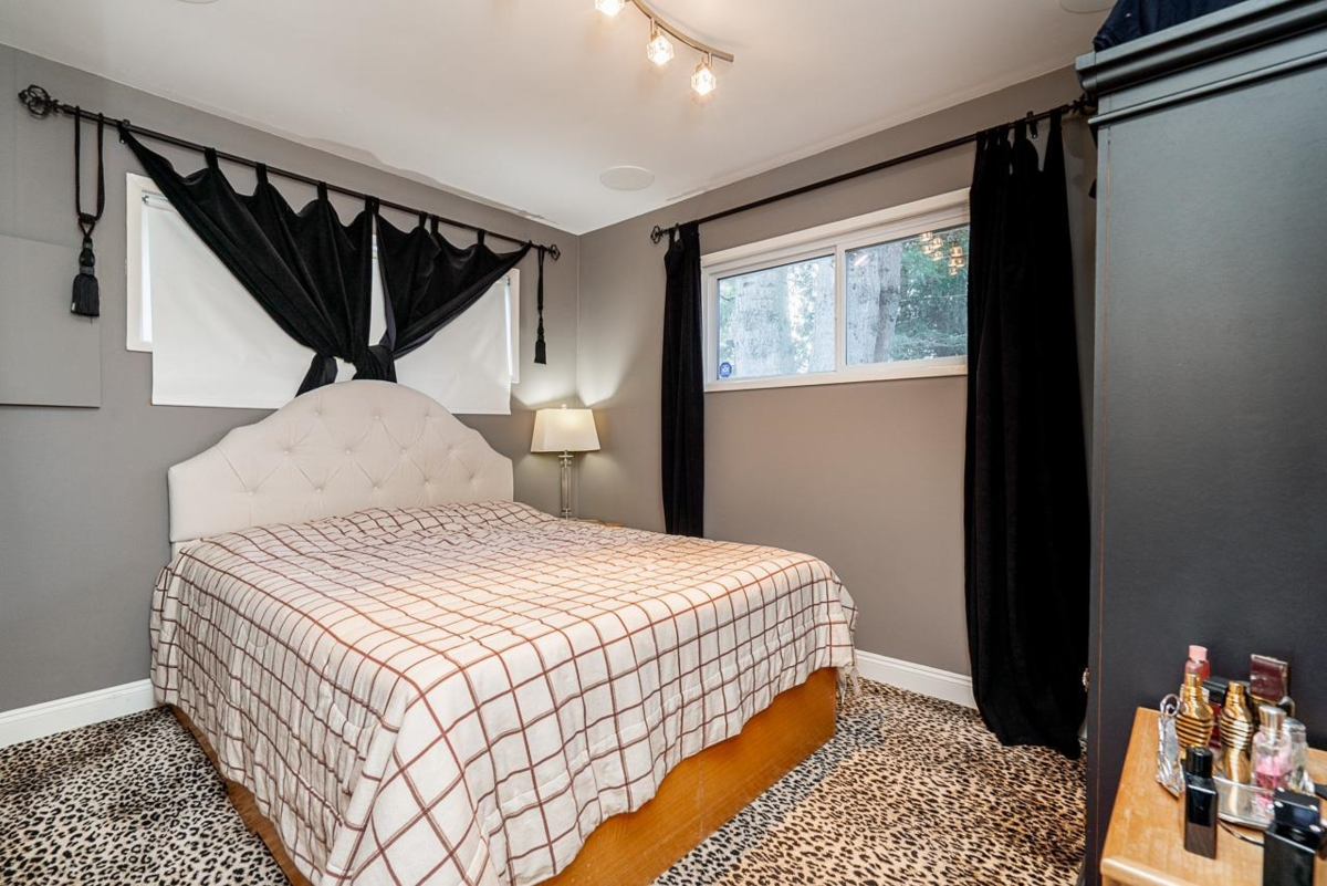 Office / Den Photo of 1561 Chestnut Street, White Rock, BC