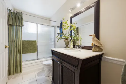 Basement Recreation Room Photo of 12680 16 Avenue, Surrey, BC