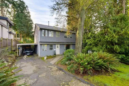 Living Room Photo of 12680 16 Avenue, Surrey, BC