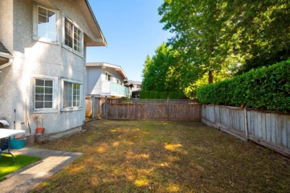 Laundry Room Photo of 3494 Laurel Street, Vancouver, BC
