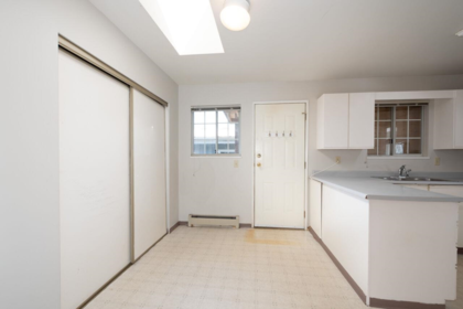 Walk-In Closet Photo of 3494 Laurel Street, Vancouver, BC