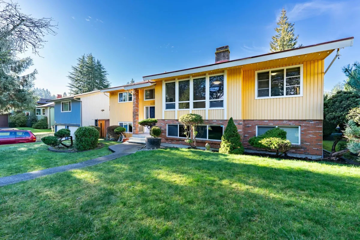 Living Room Photo of 2075 Rufus Drive, North Vancouver, BC