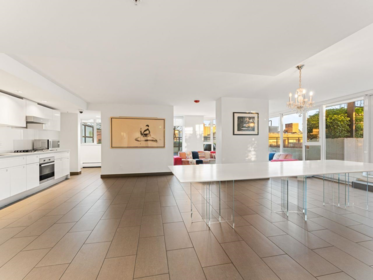 Hallway Photo of 1207 188 Keefer Street, Vancouver, BC