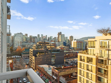 Loft / Bonus Room Photo of 1207 188 Keefer Street, Vancouver, BC